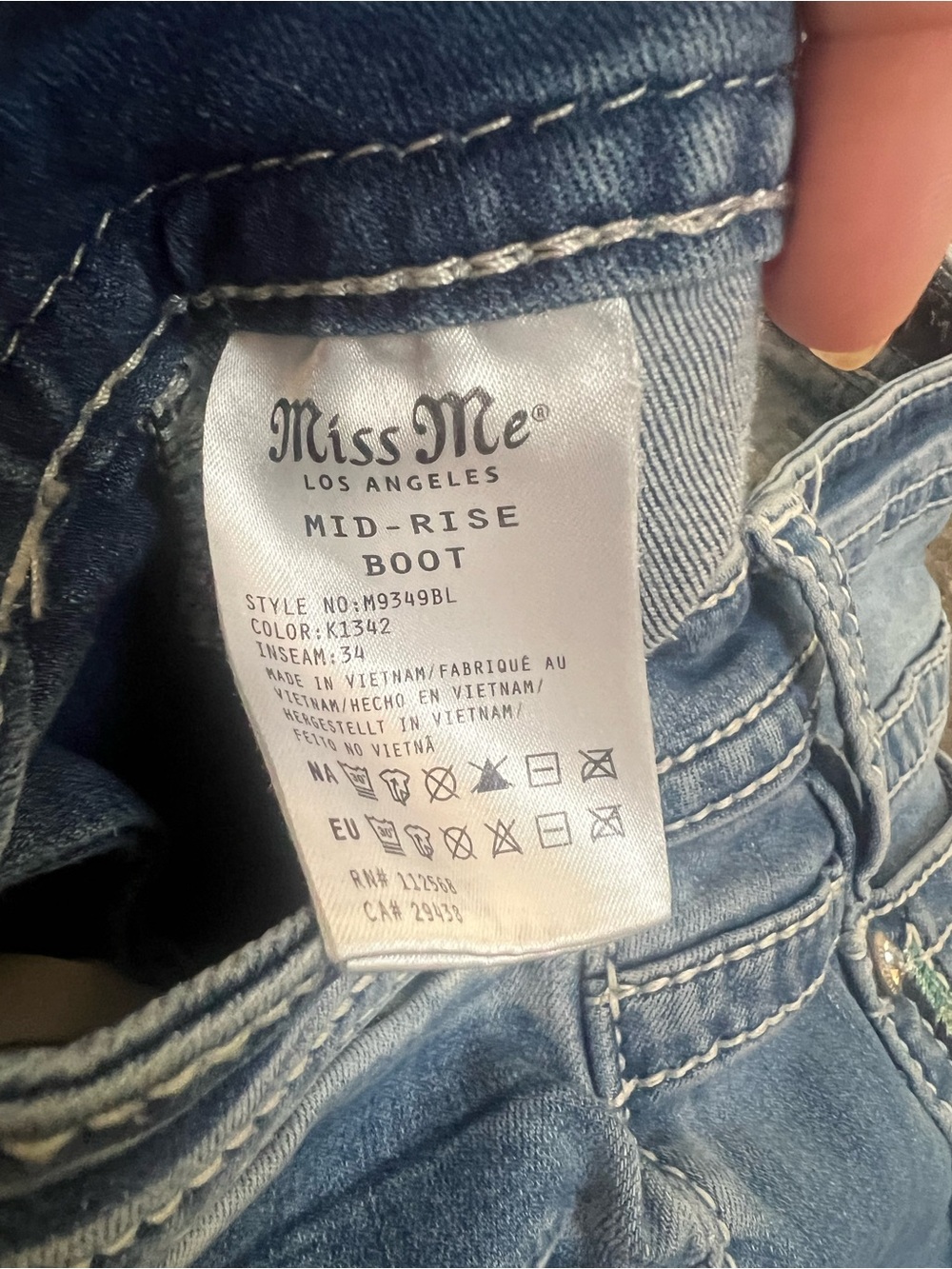 Miss Me Light Blue Mid Rise Bootcut Jeans with Embroidered Feather Back Pockets - Picture 7 of 10